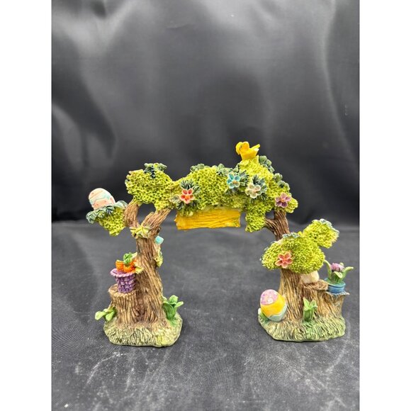 Vintage Easter Resin Welcome Arch With Bunny Eggs & Flowers Hand-Painted Decorat - Picture 8 of 10